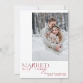 Eenvoudig Rood Getrouwd en Vrolijk Passen getrouwd Feestdagenkaart (Voorkant)