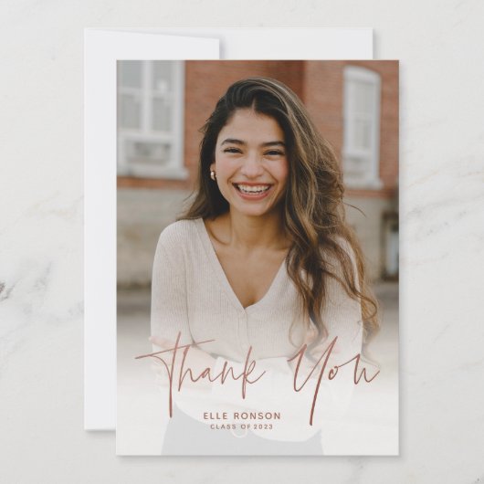 Eenvoudig Roos Gold Script 2 Photo-Afstuderen Bedankkaart (Voorkant)