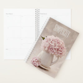 Eenvoudig Roze hydrangeas in een Pitcher Planner