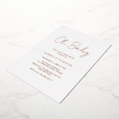 Eenvoudig Rustisch Script Elegant Baby shower Roos Folie Uitnodiging (Gedraaid)