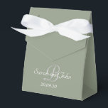 Eenvoudig Sage Green Monogram Script gepersonalise Bedankdoosjes<br><div class="desc">Eenvoudig Sage Green Monogram Script Gepersonaliseerde voorkeurskisten</div>