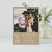 Eenvoudig Sandy Tan Modern Minimalist Photo Weddin Save The Date (Staand voorkant)