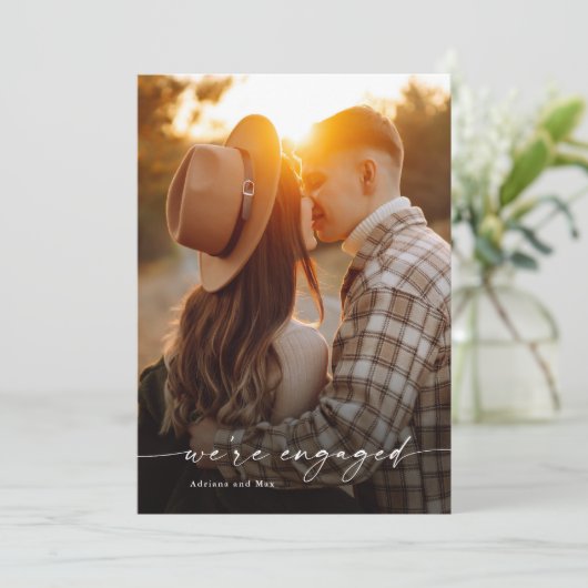 Eenvoudig script 2 foto bruiloft Verloving Kaart (Staand voorkant)