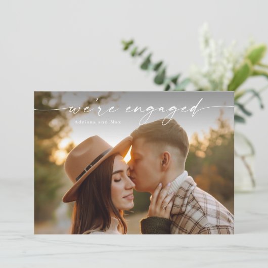 Eenvoudig script 2 foto bruiloft Verloving Kaart (Staand voorkant)