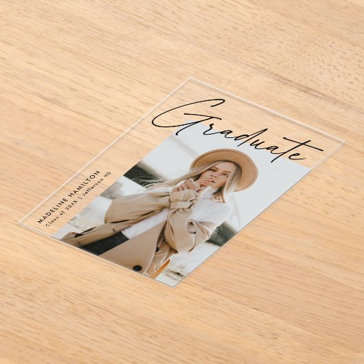 Eenvoudig Script Acryl Afstuderen Aankondiging (Laagn)