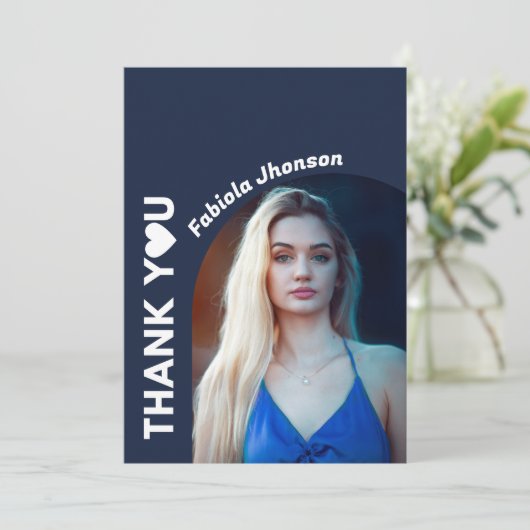 Eenvoudig script blauw afstuderen bedankt kaart (Staand voorkant)