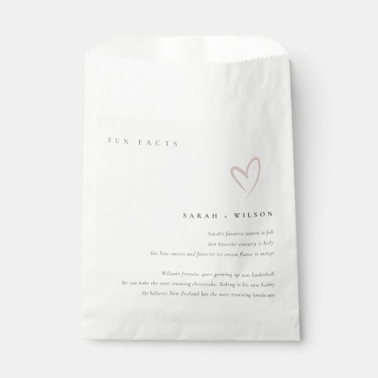 Eenvoudig Script Blush Heart Weddenschap Facts Bedankzakje (Voorkant)