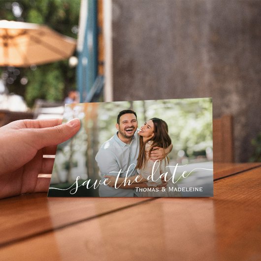 Eenvoudig script foto Weddenschap Save the Date Kaart