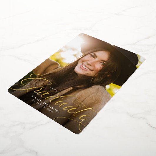 Eenvoudig script goud afstuderen verticaal afstude folie uitnodiging (Gedraaid)