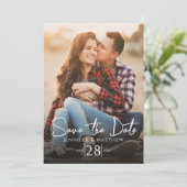 Eenvoudig Script Trouwfoto Sla de datum op Save The Date (Staand voorkant)