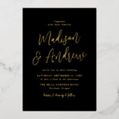 Eenvoudig Script Zwart en Goud Bruiloft Folie Uitnodiging (Voorkant)