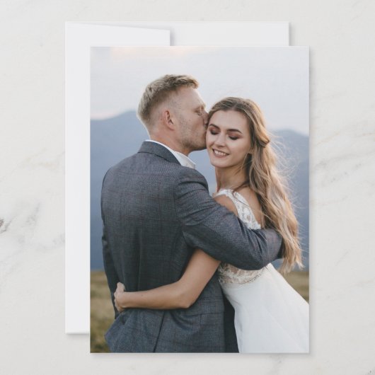 Eenvoudig Script Zwart en Wit Twee Foto's Trouwen Kaart (Achterkant)