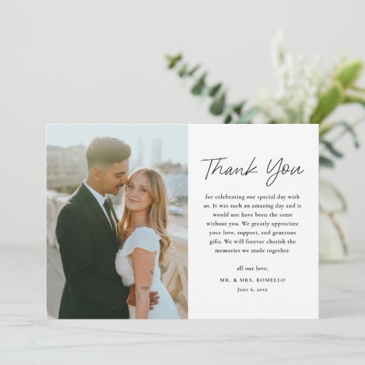 Eenvoudig Script Zwart-wit foto bruiloft Bedankkaart (Staand voorkant)
