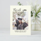 Eenvoudig stijlvol hart kalligrafie script Afstude Bedankkaart (Staand voorkant)