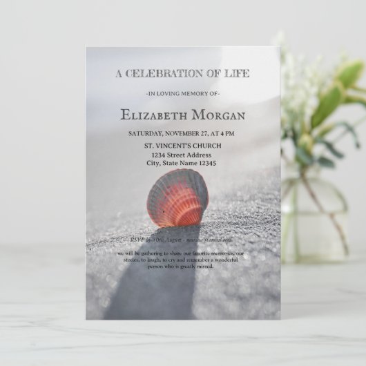 Eenvoudig strand Seashell Viering van het leven Kaart (Staand voorkant)