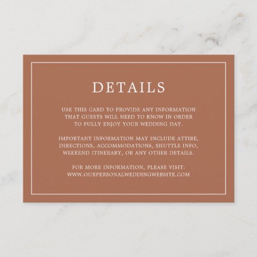 Eenvoudig terracotta monogram elegante bruiloft informatiekaartje (Voorkant)