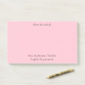 Eenvoudig uit de bureau van de leraar post-it® notes (Op bureau)