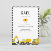 Eenvoudig verjaardagsfeestje voor bouwtrucks kaart (Staand voorkant)