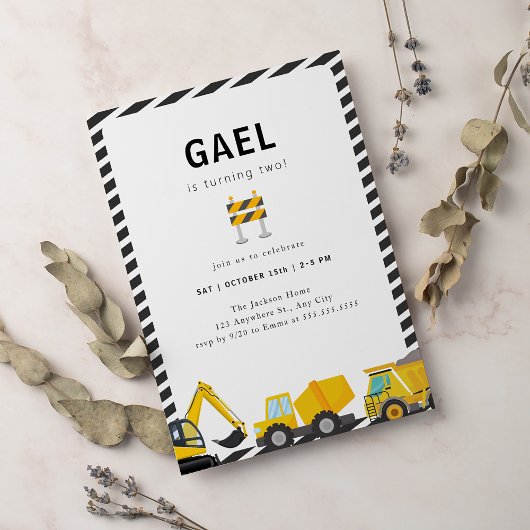 Eenvoudig verjaardagsfeestje voor bouwtrucks kaart