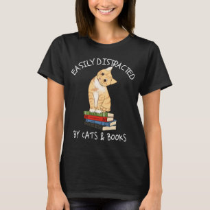 Eenvoudig verstoord door kratten en boeken - kat e t-shirt