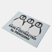 Eenvoudig verstoord door pinguïns deurmat (Schuin)