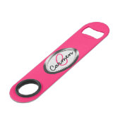 Eenvoudig warm roze en metallisch monogram speed flessenopener (Achterkant Gekanteld)