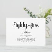 Eenvoudig Wit 85e Verjaardagsfeestuitnodiging Kaart (Staand voorkant)