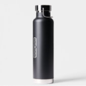 Eenvoudig wit drielettermonogram waterfles (Links)
