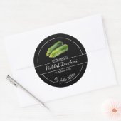 Eenvoudig zelfgemaakt ingelegde courgettetiket zwa ronde sticker (Envelop)