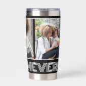 Eenvoudig zwart beste mam ooit 3 fotocollage op ma geïsoleerde drinkbeker (Achterkant)
