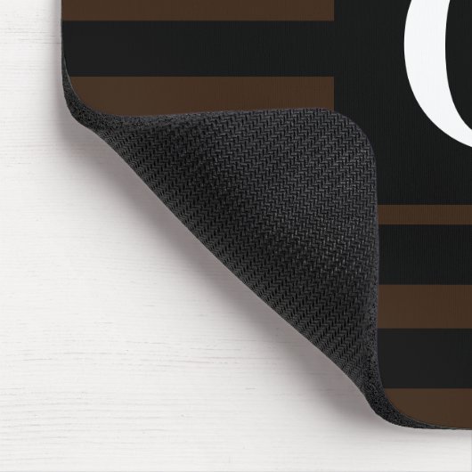 Eenvoudig zwart en donkerbruin Strepen Enig Initia Muismat (Hoek)