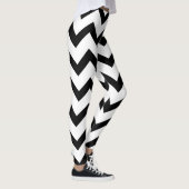 Eenvoudig zwart-wit Chevron-patroon Leggings (Rechts)