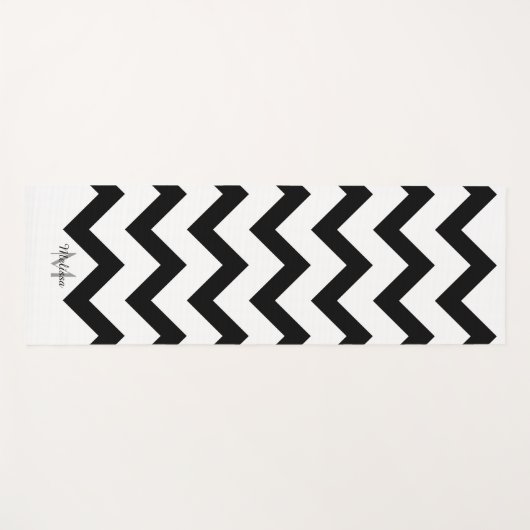 Eenvoudig zwart-wit Chevron-patroon Monogram Yogamat (Voorkant (horizontaal))
