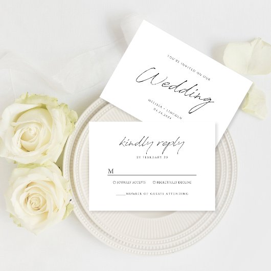 Eenvoudig zwart-wit minimalistisch script bruiloft RSVP kaartje
