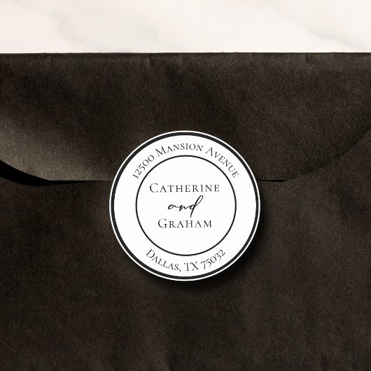 Eenvoudig zwart-wit modern huwelijksretouradres ronde sticker