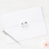 Eenvoudig zwart-wit monogram bruiloft ronde sticker (Envelop)