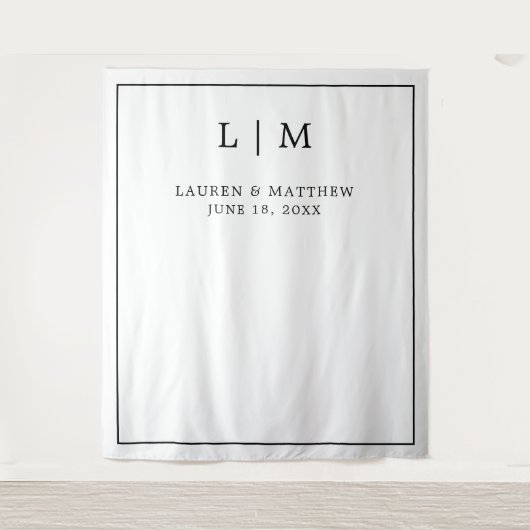 Eenvoudig zwart-wit monogram Elegant Wedding Wandkleed (Voorkant)