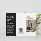 Eenvoudig zwart-wit monogram moderne brochure (Staand voorkant)