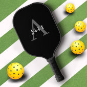 Eenvoudig zwart-wit monogram pickleball paddle