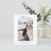 Eenvoudige 2 foto typografie Hartbericht bruiloft Bedankkaart (Staand voorkant)