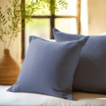 Eenvoudige aangepaste blauwe Nova achtergrond Kussen<br><div class="desc">Ontdek Blue Nova,  de kleur van het jaar 2024. Deze fascinerende blauwtint,  aangevuld met een vleugje grijs,  creëer heeft een serene maar verfijnde sfeer,  waardoor het de perfecte keuze is voor elke ruimte. Omarm de kalmerende elegantie van Blue Nova en transformeer je omgeving.</div>