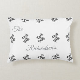 Eenvoudige aangepaste familienaam zwart en wit accent kussen