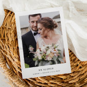 Eenvoudige aankondiging van Elegant Text en Photo