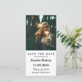 Eenvoudige Afstuderen foto slaat de datum op Save The Date (Staand voorkant)