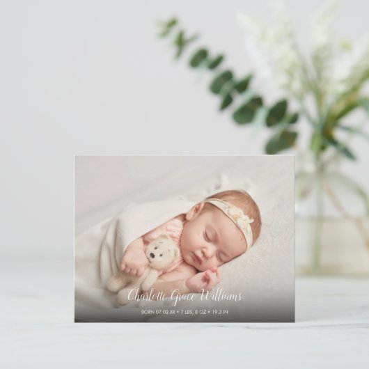 Eenvoudige Baby foto Dank u Elegant Script Geboort Aankondigingskaart (Staand voorkant)