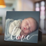 Eenvoudige Baby foto van Elegant Script Fotoplaat<br><div class="desc">Met mooie witte kalligrafie met de woordliefde die je gekozen foto bedekt en die een unieke sleutel tot schat creëert! Ontworpen door: Thisnotme©</div>