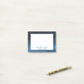 Eenvoudige bedrijfsnaam Navyblauw modern Post-it® Notes (Op bureau)