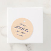 Eenvoudige beige gepersonaliseerde bruiloft bedankjes labels (In situ)