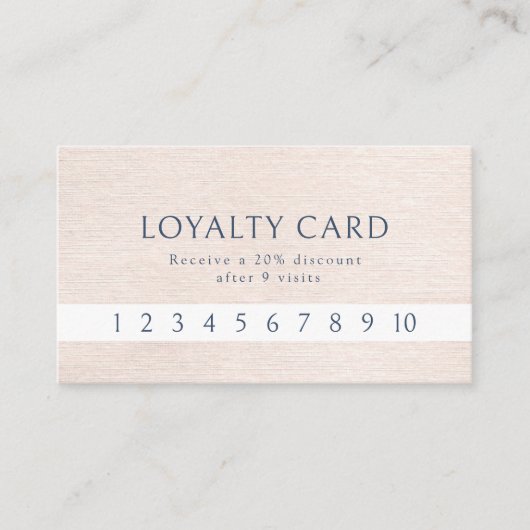 Eenvoudige beige moderne minimalistische loyalitei visitekaartje (Voorkant)