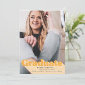 Eenvoudige bekendmaking van Afstuderen | Retrotype Aankondiging (Staand voorkant)